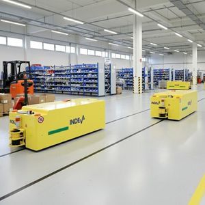 véhicule autoguidé de manutention
