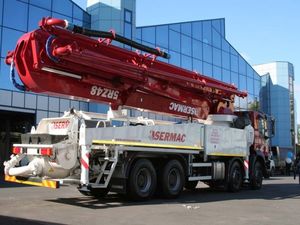 pompe à béton automotrice pour chantier