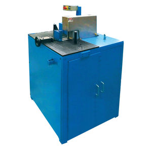 machine de découpe pour caoutchouc / de tuyau flexible