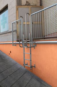 échelle en aluminium