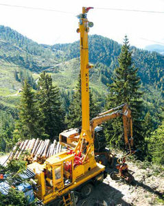 câble-mât pour débardage en montée et en descente