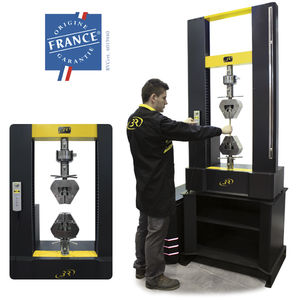 machine d'essai universelle