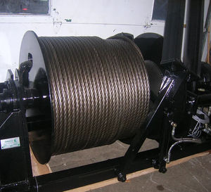 treuil hydraulique / de traction