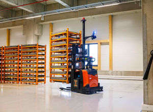 AGV de manutention 1