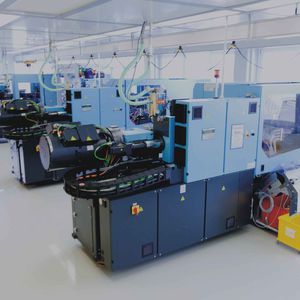 salle blanche pour l'industrie de plasturgie