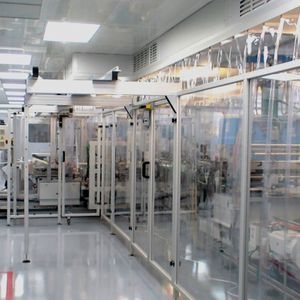 salle blanche pour l'industrie de plasturgie