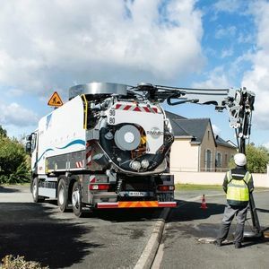 camion hydrocureur 1