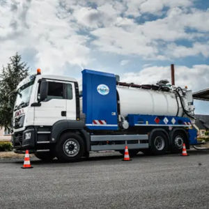 camion hydrocureur