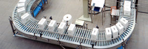 convoyeur à rouleaux / de carton / horizontal / modulaire