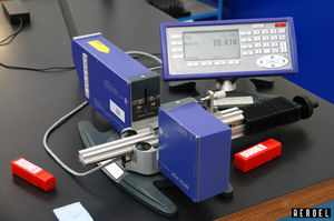 micromètre laser / multifonction / pour mesure d'outils / à affichage digital