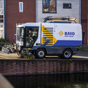 balayeuse mécanique autoportée 1