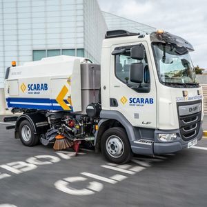 balayeuse sur camion 1