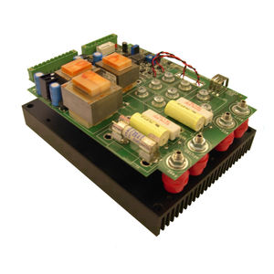 régulateur de tension automatique