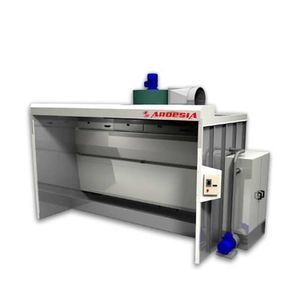 cabine de peinture ouverte