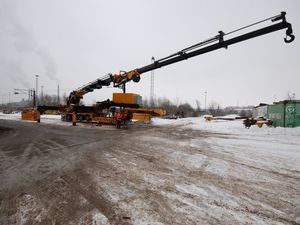 grue montée sur camion 1