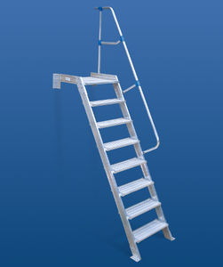 escabeau fixe