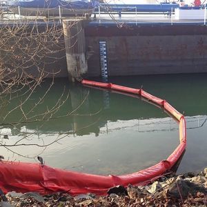 barrage anti-pollution d'huile 1