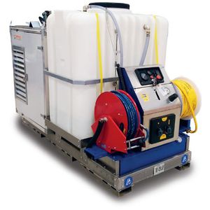 nettoyeur à eau froide / à eau chaude / à vapeur / à moteur diesel