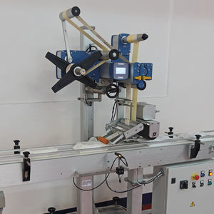 machine d'étiquetage automatique