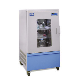 incubateur de laboratoire