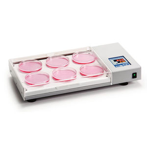 incubateur de laboratoire