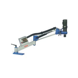machine à tarauder à bras articulé