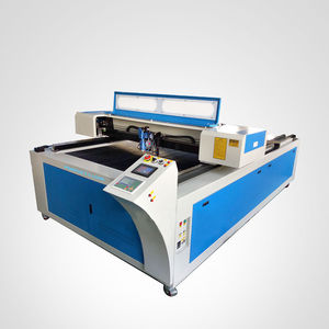machine de découpe laser CO2