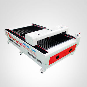 machine de découpe laser CO2