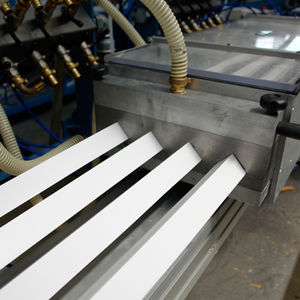 ligne d'extrusion de profilés