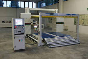 machine de découpe à lame dentée
