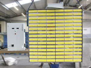 machine de thermoformage de panneaux
