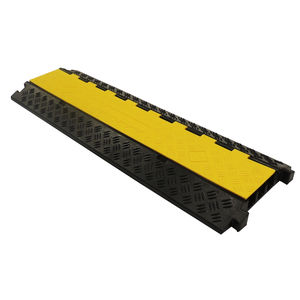 protection de câbles pour le passage de véhicules / en caoutchouc