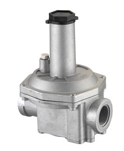régulateur de débit à membrane / pour gaz
