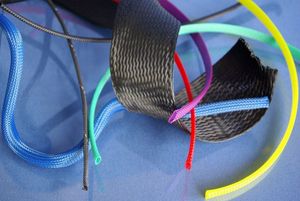 gaine de protection / tressée / pour câbles / en polyester