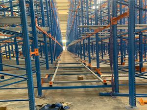 système de stockage à navette