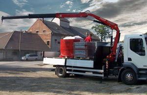 grue montée sur camion 1