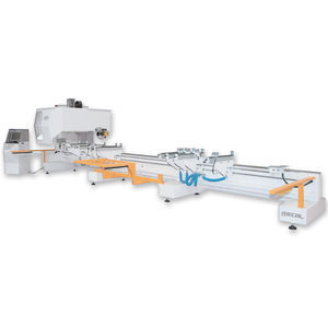 centre d'usinage CNC 4 axes