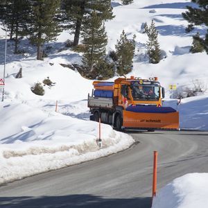 Epandeur de sel de Déneigement Moyennes Surfaces Inox SW50 CEMO