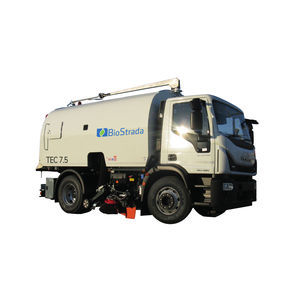 balayeuse sur camion