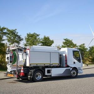 balayeuse sur camion