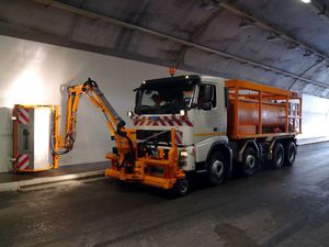 balayeuse sur camion