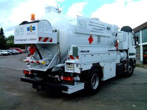 camion hydrocureur