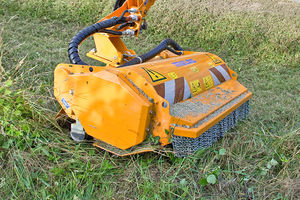 broyeur à axe horizontal épareuse 1