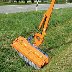 broyeur à axe horizontal épareuse 1