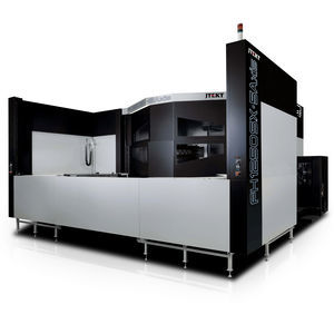 centre d'usinage CNC 5 axes 1