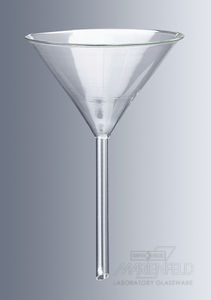 entonnoir en verre