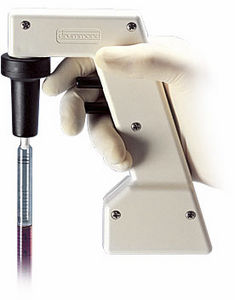 auxiliaire de pipetage sur batterie