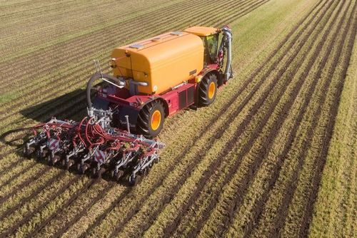 Épandeur de sel avec attelage trois points - XTill® - Vogelsang