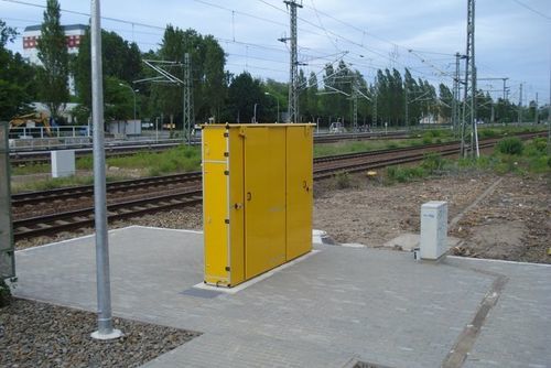 Armoire d'atelier - Vogelsang - de stockage et distribution / au sol / à porte