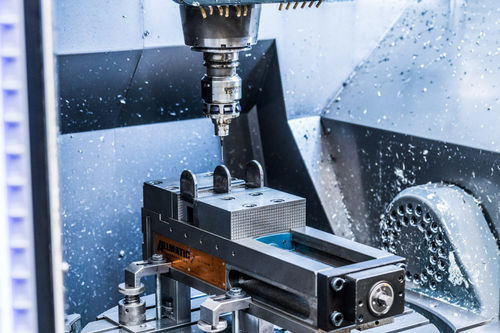 Usinage CNC - Spaleck GmbH & Co. KG - métal / industriel / moyennes séries
